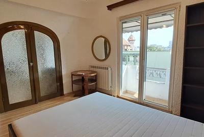 Apartament 3 camere cladire interbelica Piata Romana metrou 5' - 6