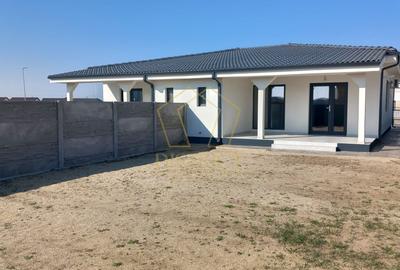Duplex cu 3 camere în Moșnița Veche