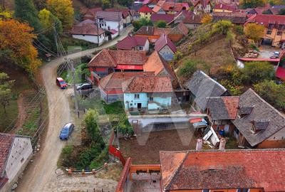 Casă de renovat în Tălmăcel – investiție - 2