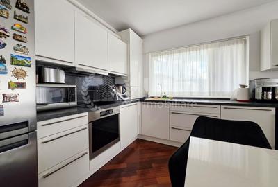 Apartament cu 3 camere decomandat, mobilat în Borhanci