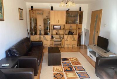 Apartament cu 4 camere decomandat, mobilat în Soarelui