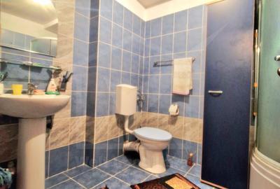 2200 euro/mp - Apartament spatios, 44 mp str. Oasului 86-90, etaj 2 - 10