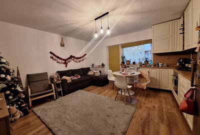 Apartament cu 2 camere semidecomandat, mobilat în Florești