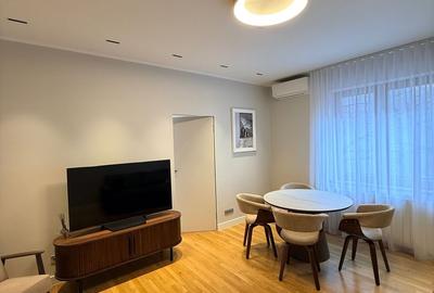Apartament cu 3 camere decomandat în Dorobanți