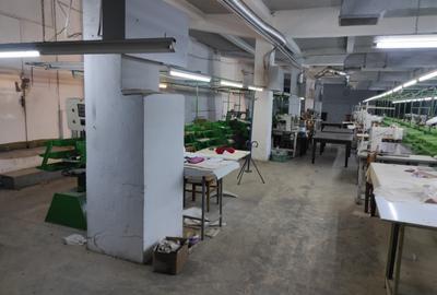Spațiu industrial, de 1,830.00 mp, în Central