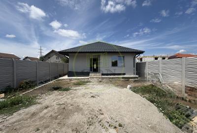 Casă individuală cu 4 camere în Exterior Est