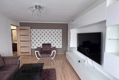 Apartament cu 3 camere decomandat Rovine - 1