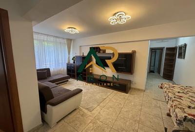 Apartament cu 3 camere semidecomandat, mobilat în Tineretului