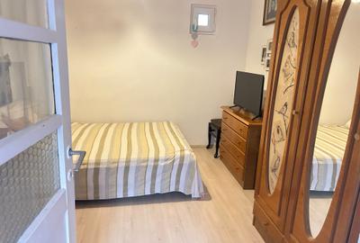 Casă la preț de Apartament - 4