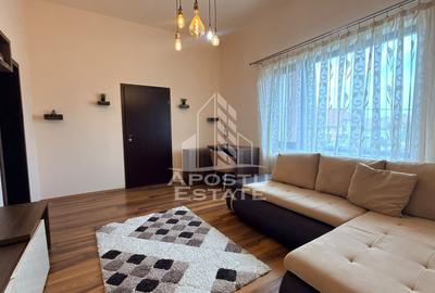 Mansarda inalta cu 2 camere de vanzare, loc de parcare, Dumbravita - 1