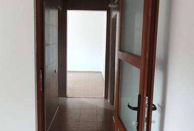 Centru,se vinde apartament decomanadat cu doua camere, pret 58000 euro. - 7