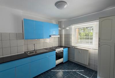 Apartament cu 3 camere decomandat, mobilat în Tineretului