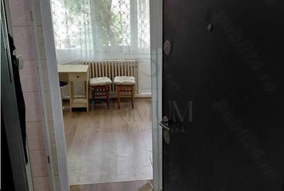 Garsonieră decomandată, mobilată în Complex Studențesc