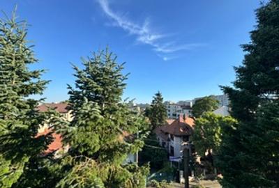 Apartament cu 2 camere semidecomandat în 1 Mai