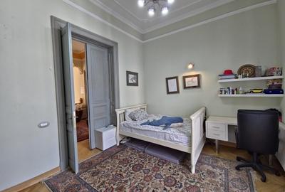 Vila zona Cartierul Armenesc - 22