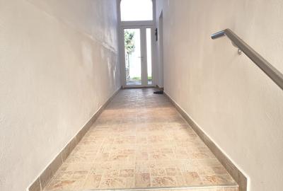 De închiriat: vilă renovată, Mihai Eminescu. 1 000 E/lună. Comision 0 - 6