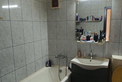 Apartament 3 camere de,  vânzare în Mănăștur, str. Ion Meșter, decomandat, 2 băi - 5