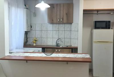 Apartament cu 2 camere semidecomandat, mobilat în Tomis Nord