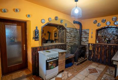 Casă de vânzare în Rotbav | Teren 1.500 mp | Zonă centrală - 11