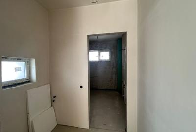 CASA TRIPLEX DE VÂNZARE ÎN FLOREȘTI - 5