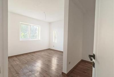 Casă cu 3 camere în Exterior Sud