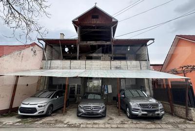 Casă individuală cu 8 camere în Independenței