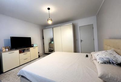 Etaj 2-Tudor Vladimirescu-2 Camere Decomandat 70mp-dubla vedere-la bulevard - 2