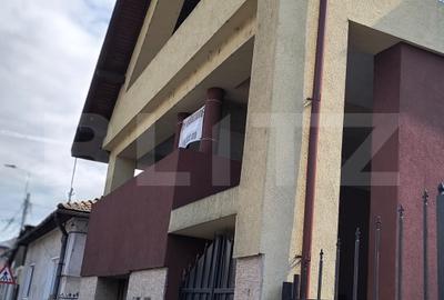 Casă individuală cu 5 camere în Est