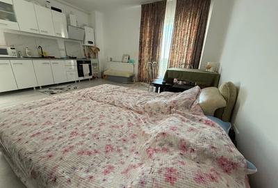 Apartament cu 2 camere semidecomandat, mobilat în Păcii