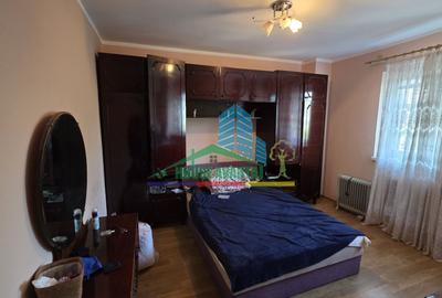 Apartament 3 camere, decomandat | Piața Unirii, Focșani - 3