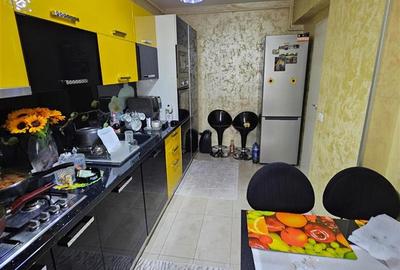 Apartament 3 camere,parcare boxa  etaj intermediar Kron Towers- Noua - 21