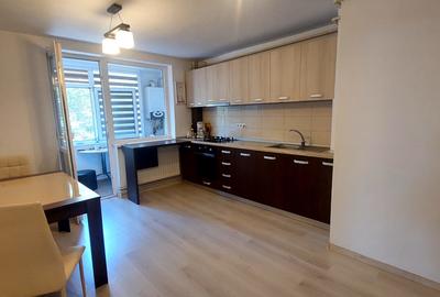 Apartament spatios Micro 18 etaj 1 - 2