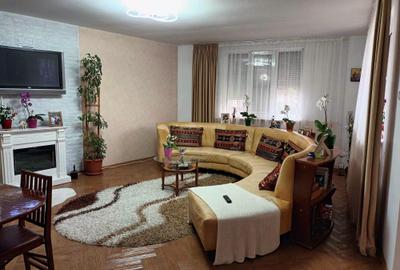 Vila D+P+E+M zona Hiperdia - 1