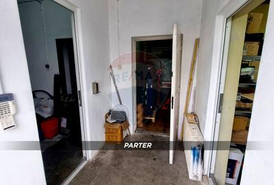 Clădire mixtă de vânzare, 1.055 MC, teren 350 mp str. Fabricii BM - 51