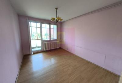 Drumul Taberei - Valea Ialomiței,  Apartament 3 camere în Bloc P+4 - 7