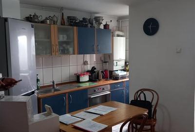 Casa tip duplex in zona centrala, 4 camere, mobilata complet, pret foarte bun - 10