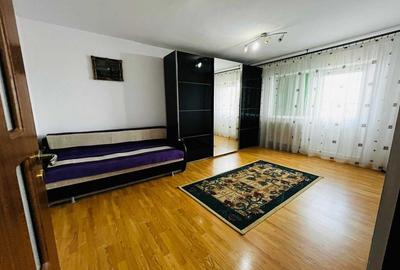 Apartament cu 2 camere decomandat în Steaua
