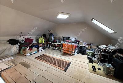 Casa 3 camere 2 bai terasa si curte zona Calea Cisnadiei din Sibiu - 24