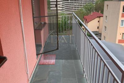 Apartament cu 2 camere de închiriat – Zona străzii Taberei, Plopilor - 12