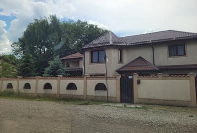 Casă individuală cu 6 camere în Snagov