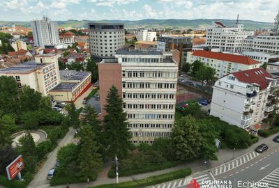 Spațiu comercial, 3070 mp în Central
