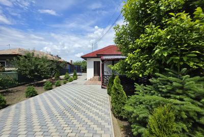 Casă renovată cu 6 camere, teren 557 mp – Berceni, Prahova - 8