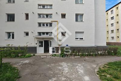 Apartament cu 2 camere semidecomandat în Decebal