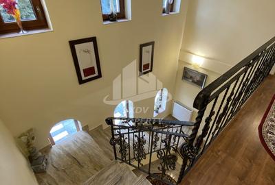 Vila  Frumoasa , individuala ,Sibiu ,7 camere , 5 Bai , mobilata ,utilata - 39