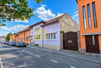 Casă individuală cu 4 camere în Central