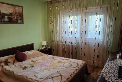 Apartament 3 Camere Semidecomandat Berceni 2 bai - 3