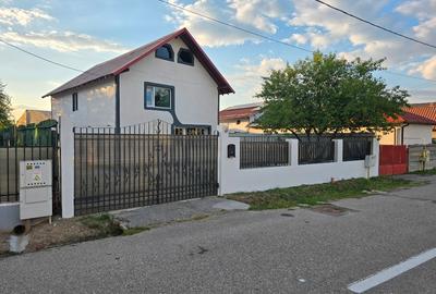 Casă individuală cu 3 camere în Exterior Sud