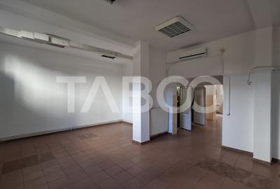 Spatiu comercial 120 mpu cu vitrina 8m si vad pietonal Valea Aurie - 6