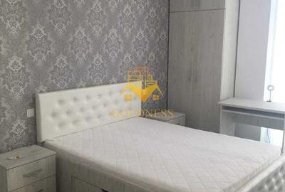 Apartament cu 3 camere semidecomandat, mobilat în Central