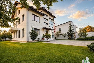 Casă individuală cu 7 camere în Corbeanca